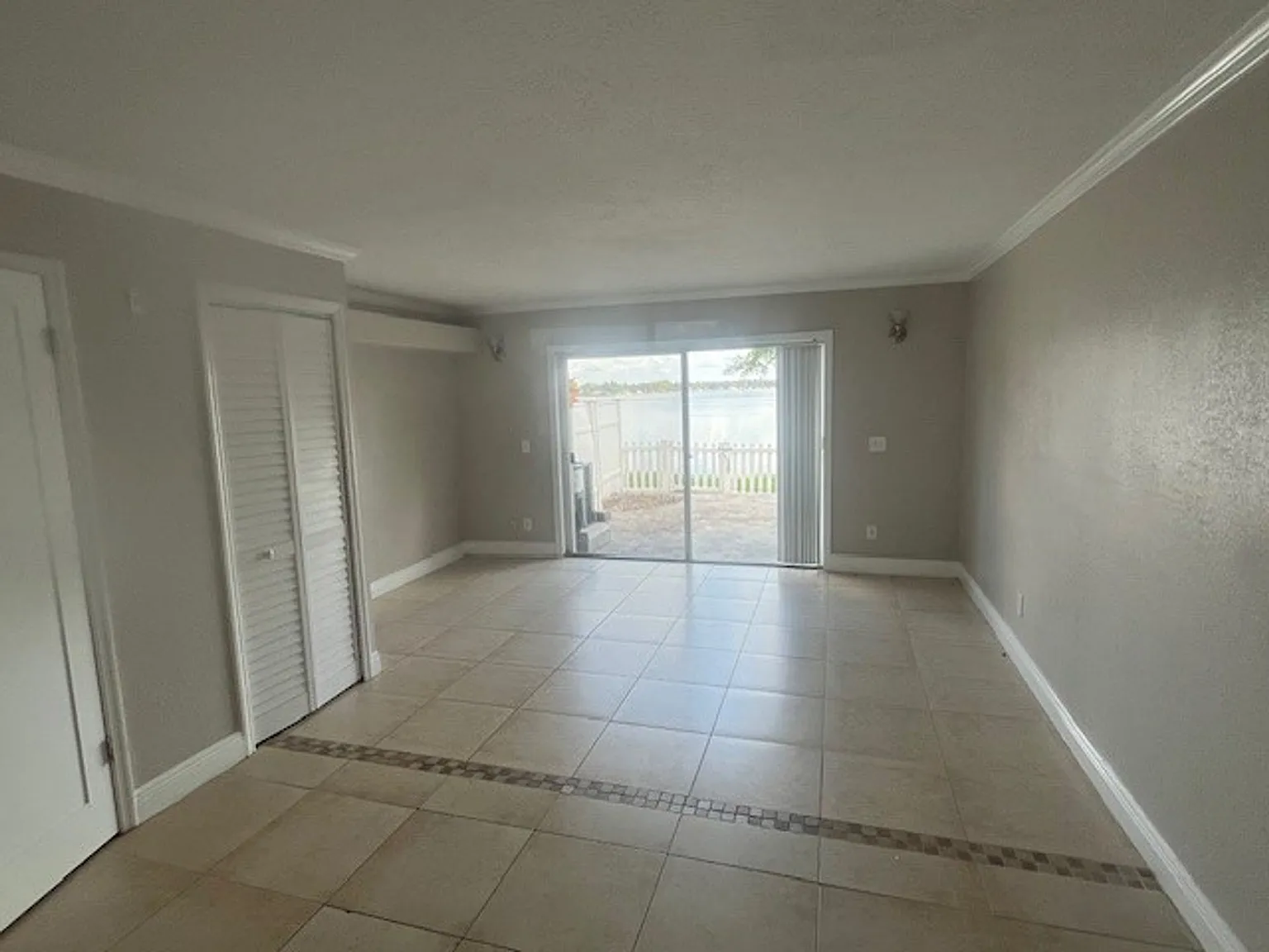Whispering Oaks — Photo 3