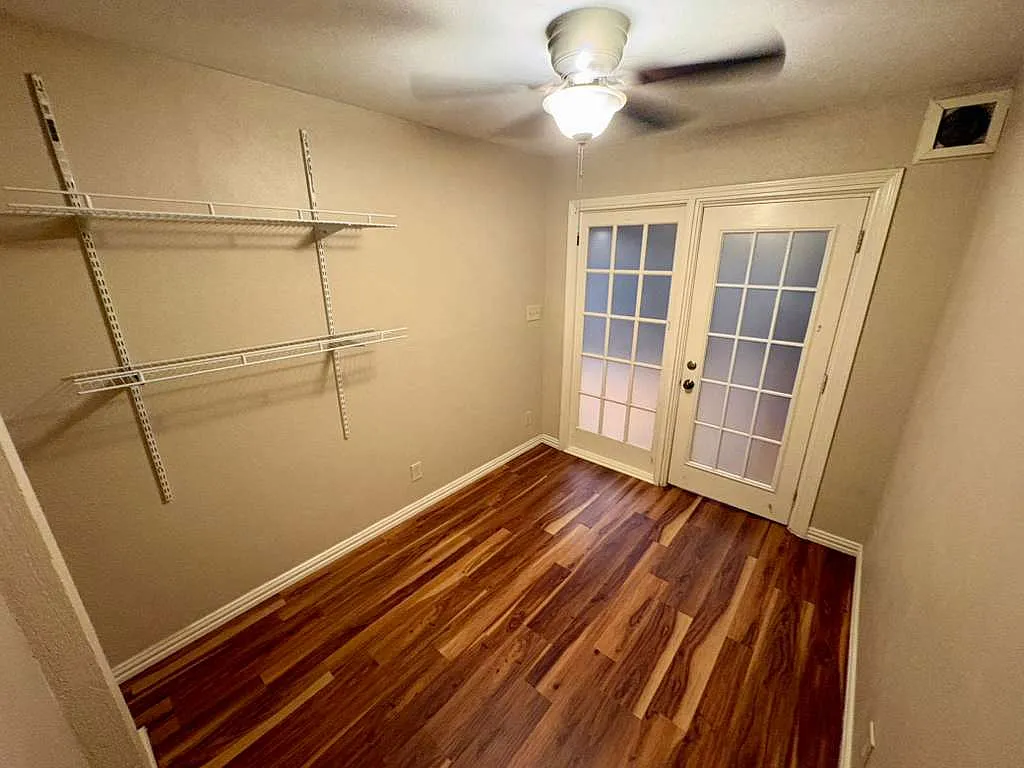 1 bed, $699 — Photo 2