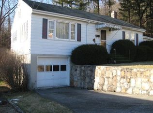 109 Maple St, Bluefield, VA 24605