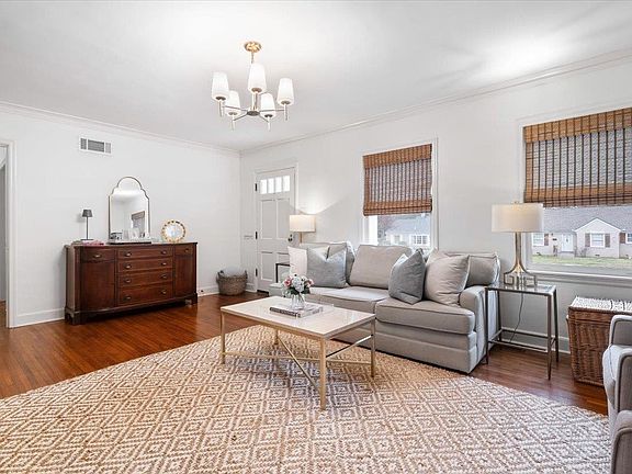 5th image of 3601 Mimosa Ave