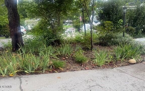 3rd image of 8450 State Highway 73