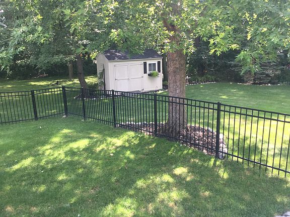 2nd image of 7293 Roberta Ln