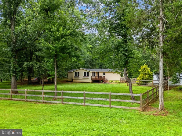 9448 Green Rd, Midland, VA 22728