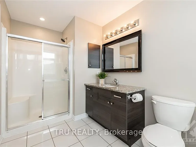 347 Ardmore St — Photo 19
