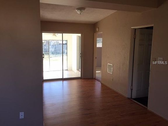 5th image of 1018 61st Ave N