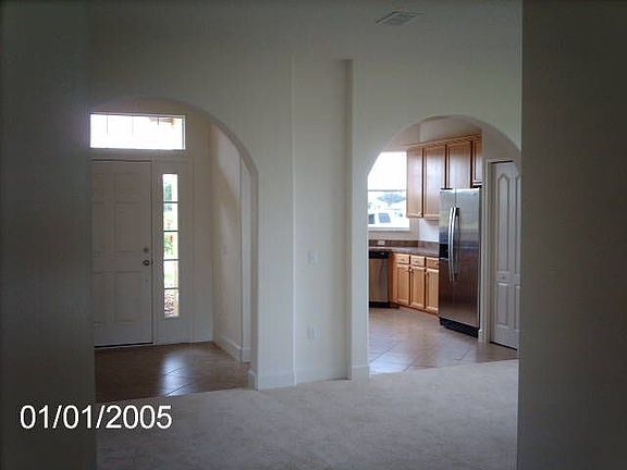 Dining,Kitchen,Foyer