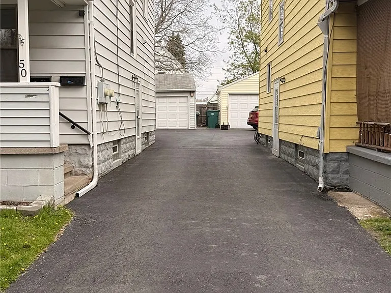 50 7th Ave — Photo 5