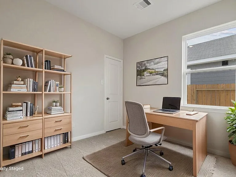 15643 Plum Brook Dr — Photo 12