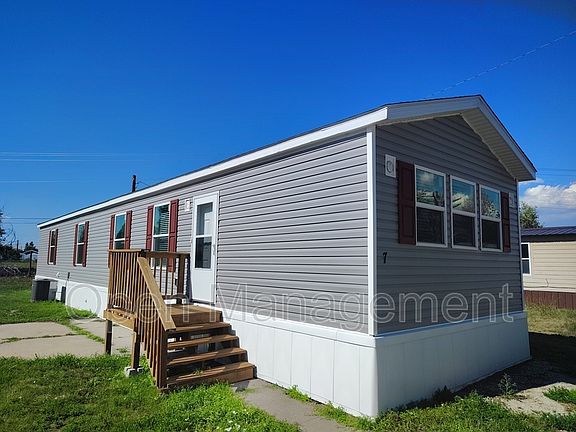 3rd image of 7 Erin Ln