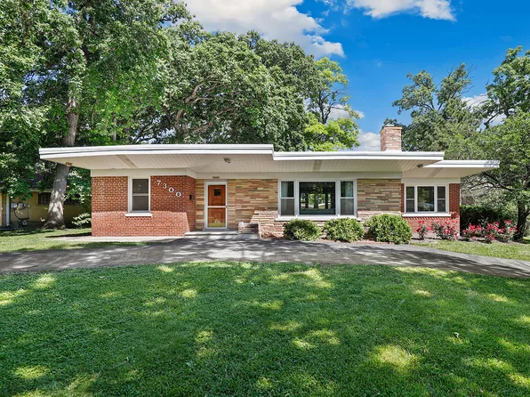 7300 W 108th Pl, Worth, IL 60482