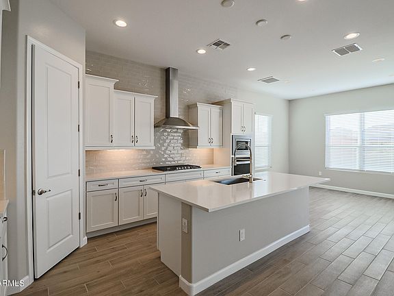 4th image of 2255 E Saguaro Park Ln