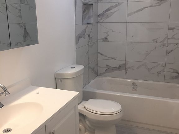 5th image of 5114 Oakland St #214
