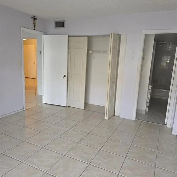 4158 Inverrary Dr #104 — Photo 2