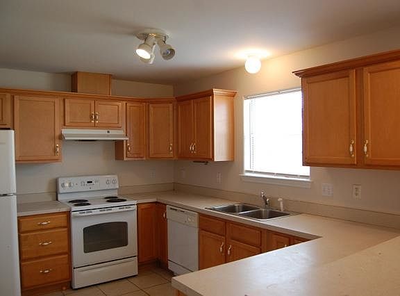 5th image of 1647 Corey Wood Cir