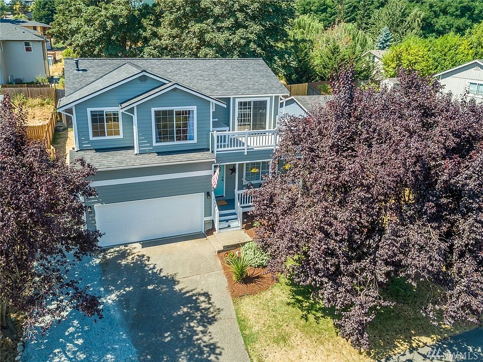 1st image of 2946 37th Ave NE
