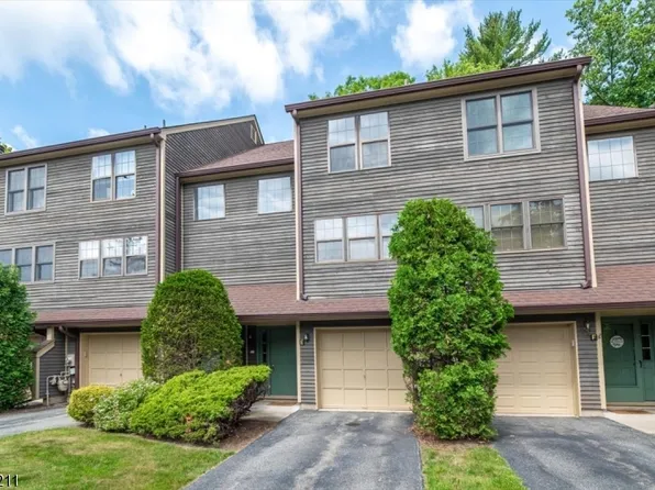 23 E Foxboro Ln #E, West Milford Twp., NJ 07480