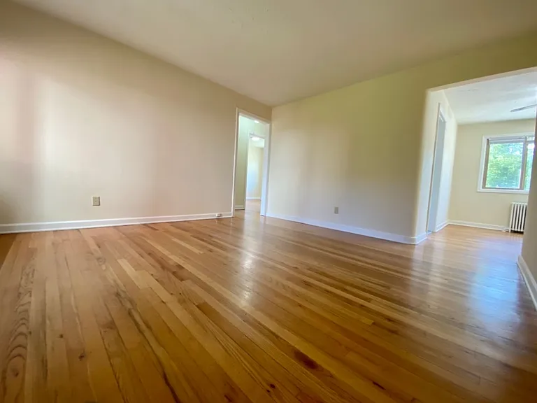 105 NE 61st Ave #5 — Photo 4