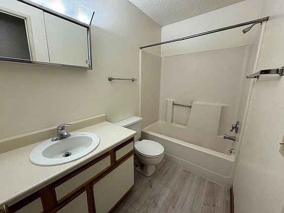 4th image of 2900 N 1st St #20