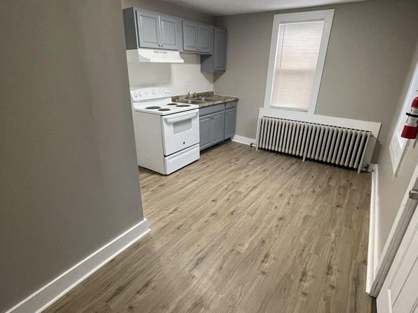 220 E Broadway #B