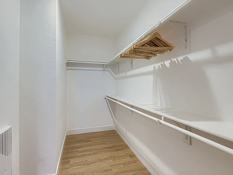 Closet | Garrett Harvest Junction West (Representative)