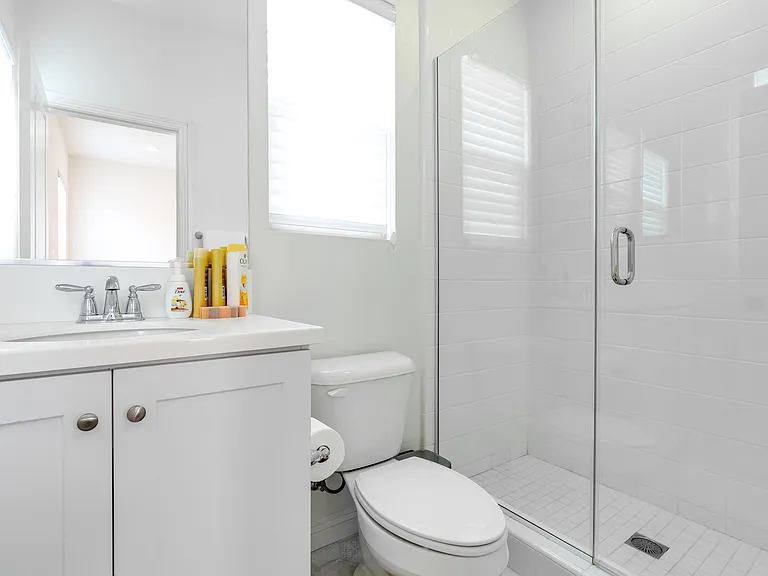 19 Victory Rd — Photo 12