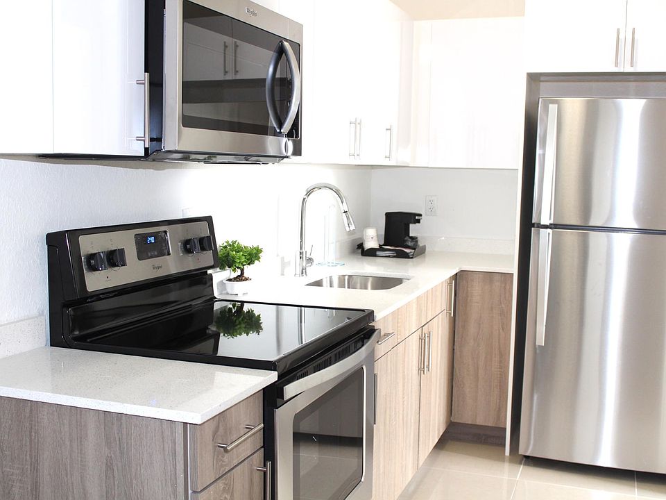 1st image of 971 W Flagler St APT 25