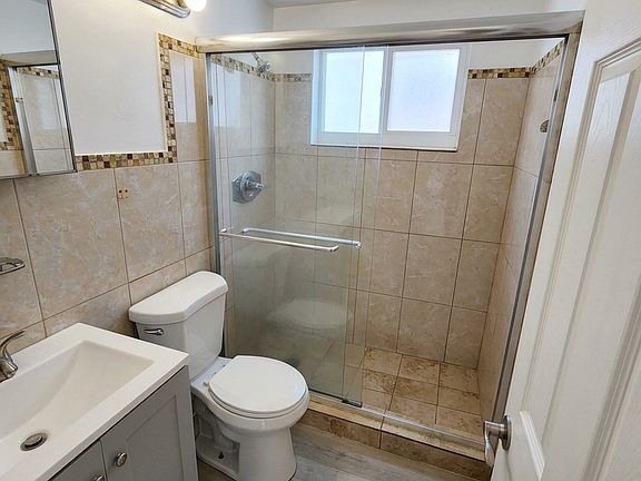 5th image of 6844 Abbott Ave #A2
