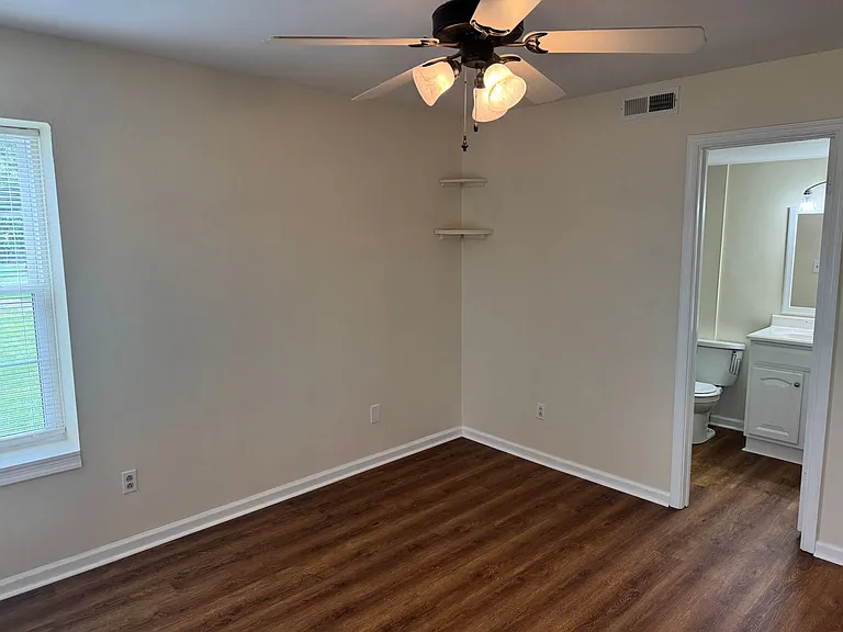 3500 Remington Ct — Photo 8