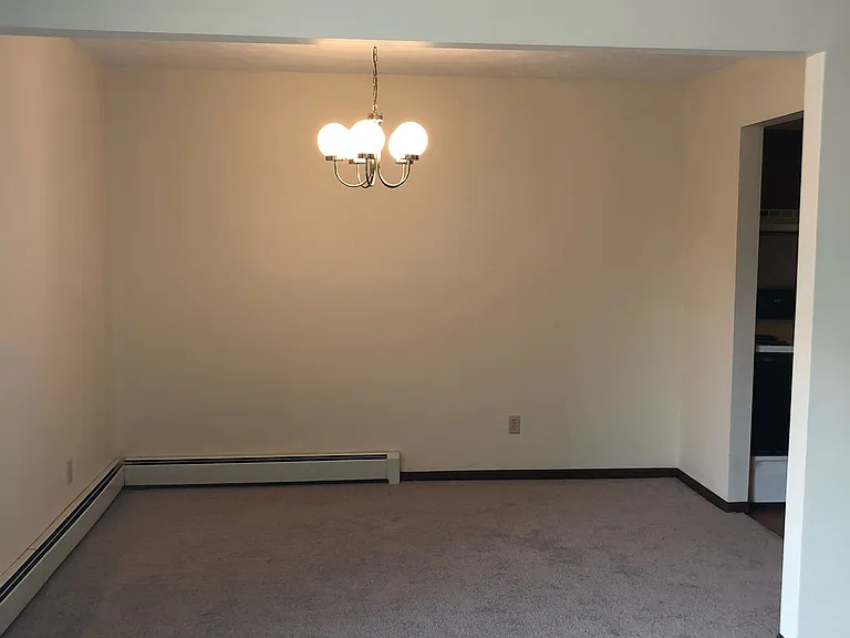 285 Ellis Ave — Photo 7