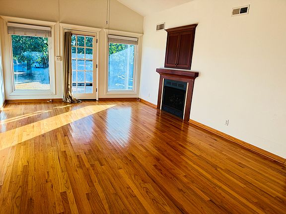 5th image of 1900 Richard Jones Rd APT G4