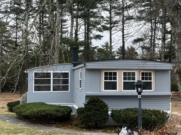 40 Four South Meadow Vlg, Carver, MA 02330