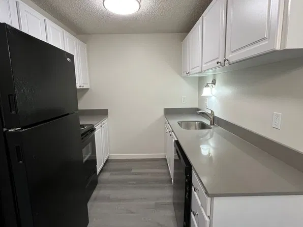 2bed/2bath with dishwasher, 7501 6th Ave NW APT 202, Seattle, WA 98117