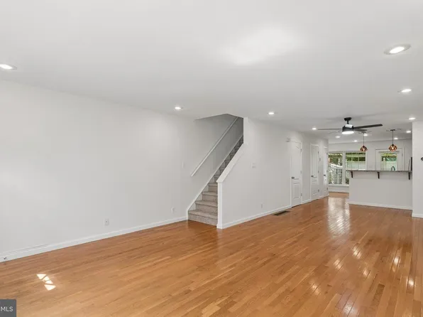 396 Delmar St, Philadelphia, PA 19128