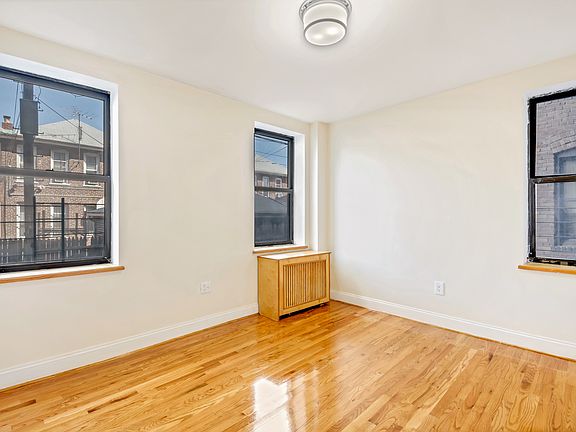 4th image of 3755 77th St APT 1D