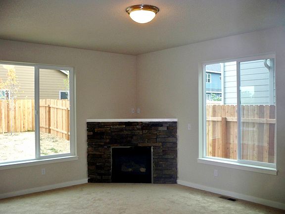 5th image of 4215 NE 136th Ave