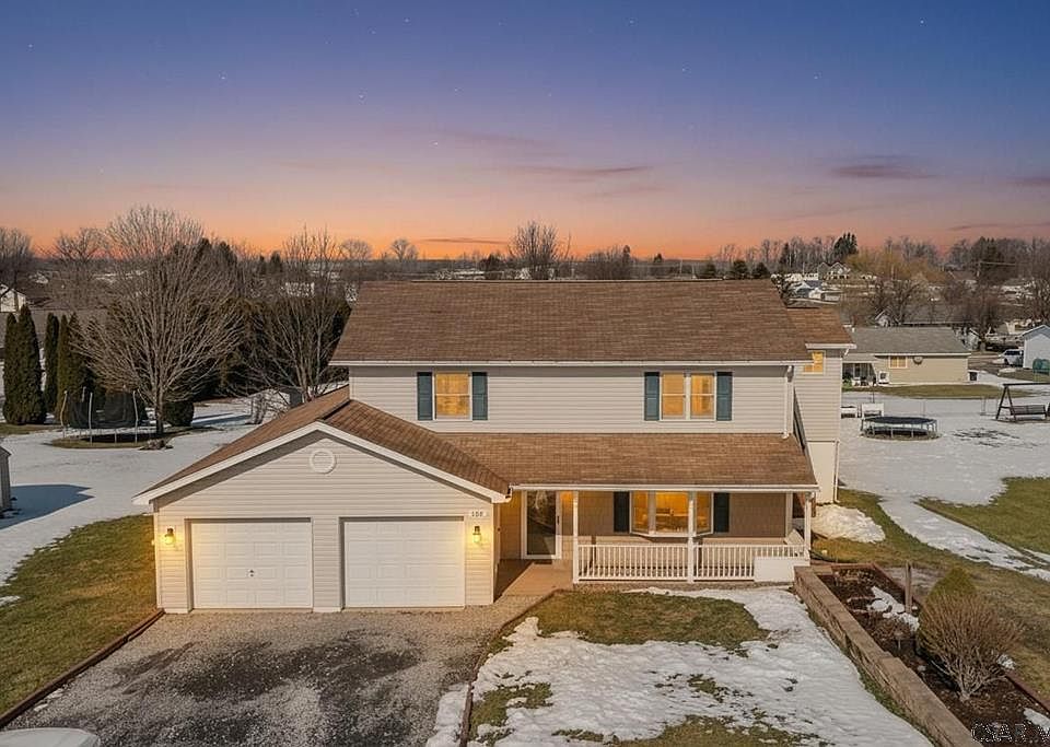 1st image of 140 Hickory Dr