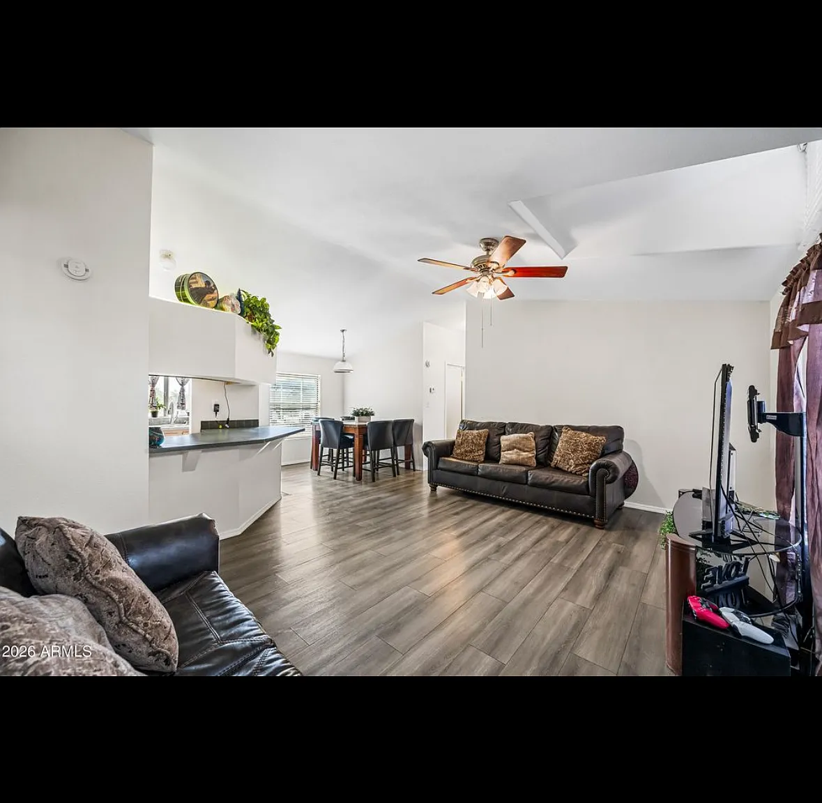 3 bed, 1200 sqft, $1,600 — Photo 4