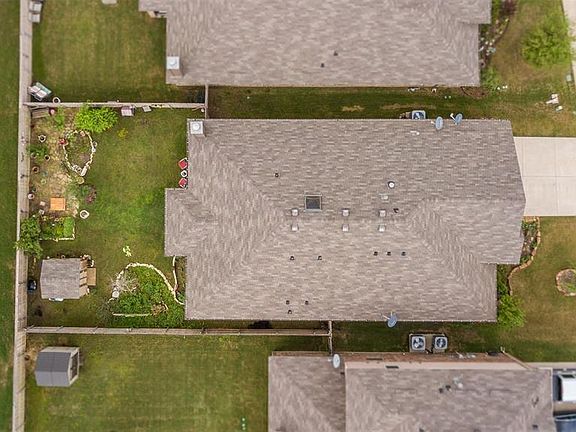 5th image of 5200 Glen Meadow Dr