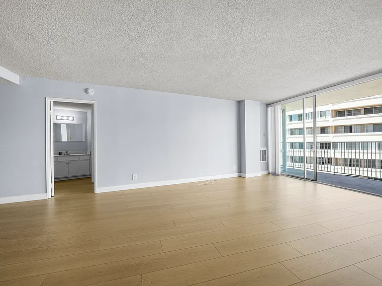 700 E Ocean Blvd #1201 — Photo 9