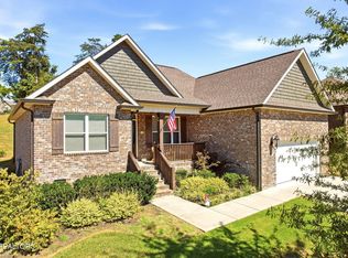 169 Dynasty Dr, Lenoir City, TN 37771