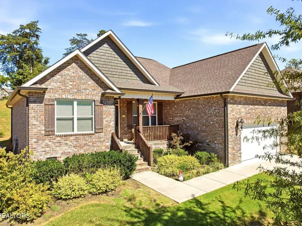 169 Dynasty Dr, Lenoir City, TN 37771