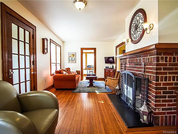 3rd image of 52 Girard Ave