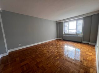 67-21 197th St #2, Fresh Meadows, NY 11365