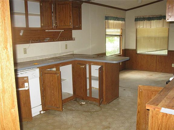 5th image of 724 Briarwood Ct