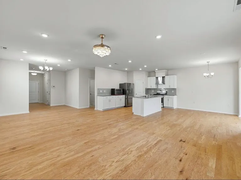 2132 Water Marsh Trl — Photo 7