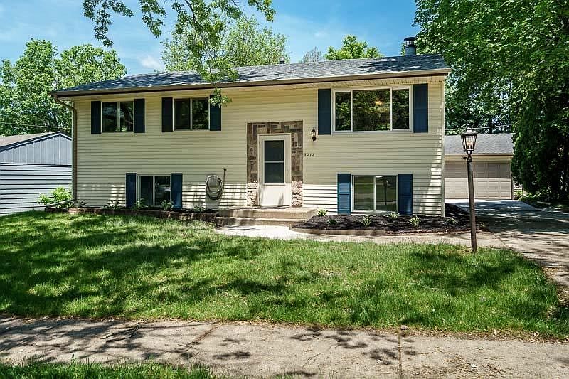 1st image of 3212 18th St