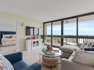 2400 Presidential Way #1102, West Palm Beach, FL, 33401