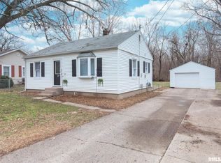 198 Summit St, East Moline, IL 61244