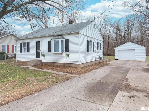 198 Summit St, East Moline, IL 61244