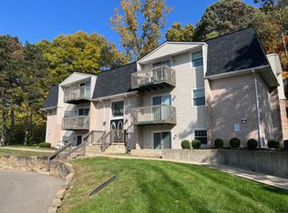 Pine Bridge Apartments, Mansfield, OH 44907